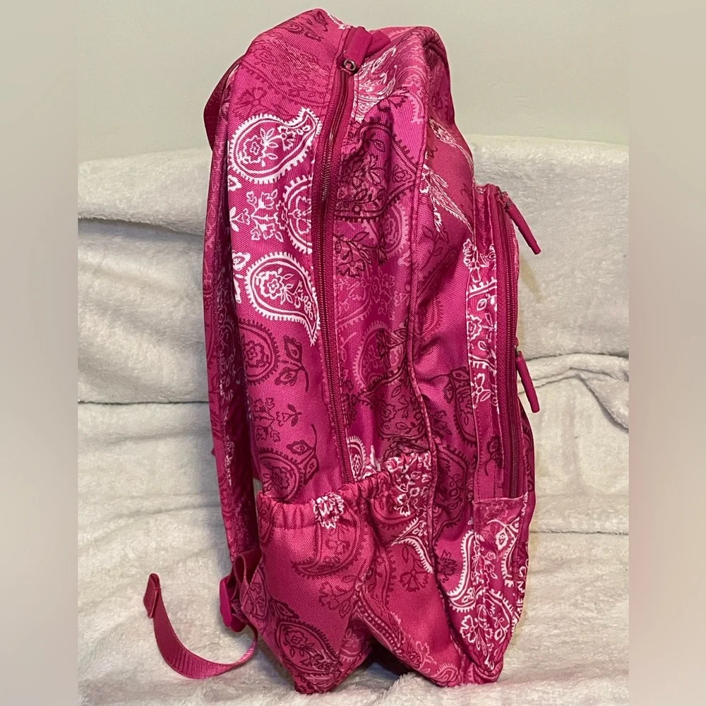 Vera Bradley Pink & White Paisley Print Backpack EUC - Picture 3 of 10